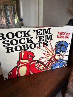 Rock 'Em Sock 'Em Robots Vintage Game - Red and Blue